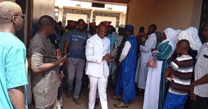 Accueil de Seydou BORO à l’aéroport de Ouagadougou en juin 2025