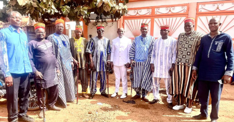 Visite ADES BF chez Seydou Boro pour la fête de Ramadan